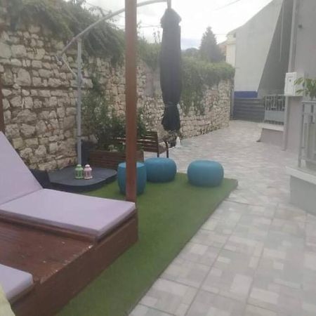 Οικία Με Αυλή Και Πάρκινγκ, Μέσα Στο Κάστρο Της Πόλης Vila Ioannina Exterior foto